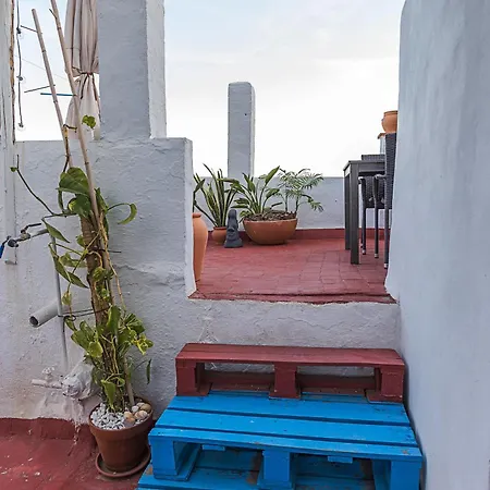 Cute Andalusian Townhouse With Terrace And Views. Apartamento