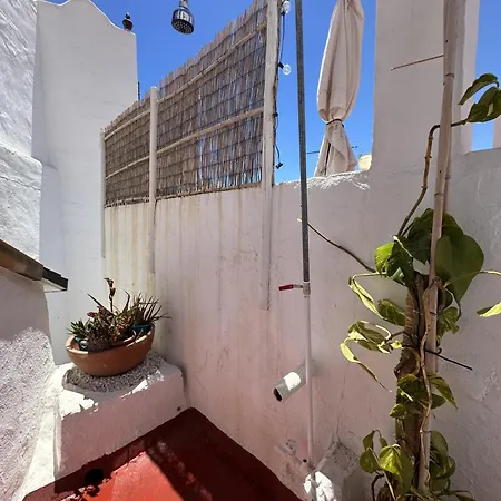 Cute Andalusian Townhouse With Terrace And Views. Apartment