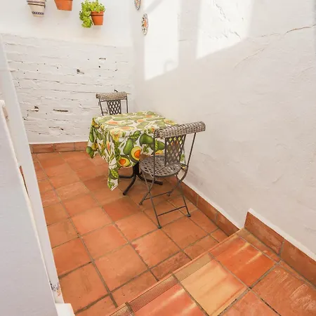 Cute Andalusian Townhouse With Terrace And Views. Apartment
